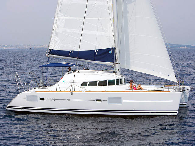 Catamarán | año 2005 | 12.5 M